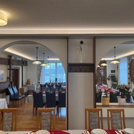 여관 Wagner Restaurant-pension Halbenrain