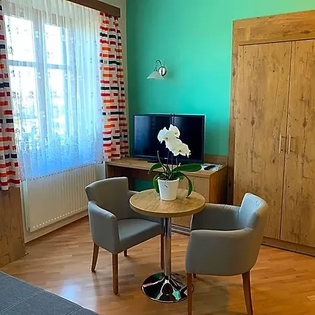Inn Wagner Restaurant-pension Halbenrain