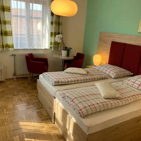 Wagner Restaurant-pension 여관 *