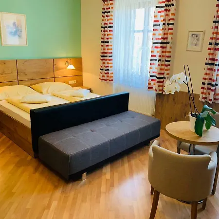 여관 Wagner Restaurant-pension *