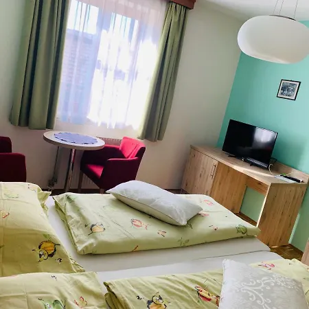 Wagner Restaurant-pension 여관 *