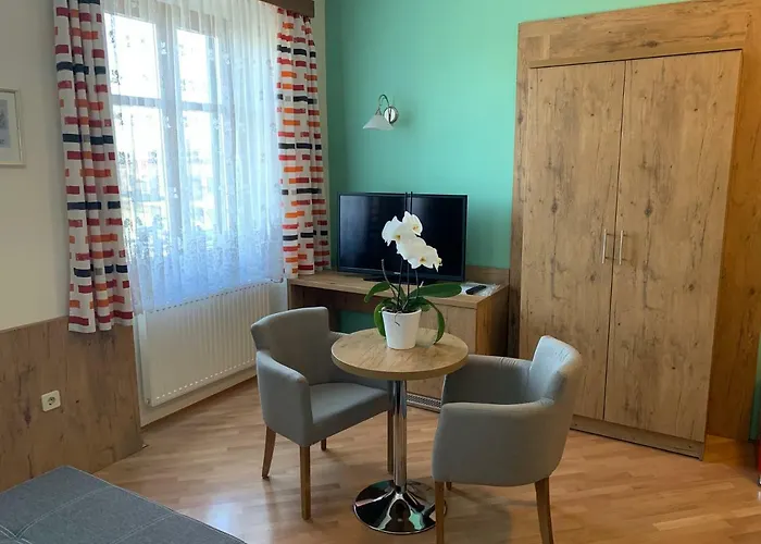 Gasthof Wagner Restaurant-pension Halbenrain